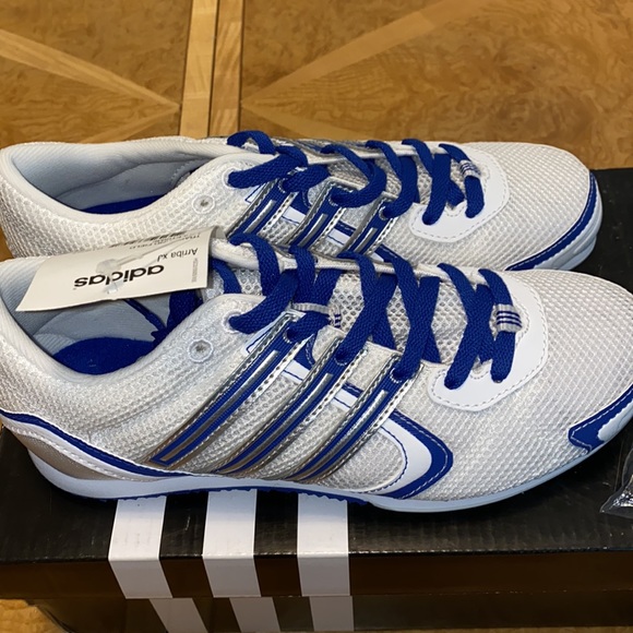 NWT!! Adidas Arriba X Juniors track & field spike shoes Size 7 Boys - Picture 1 of 5